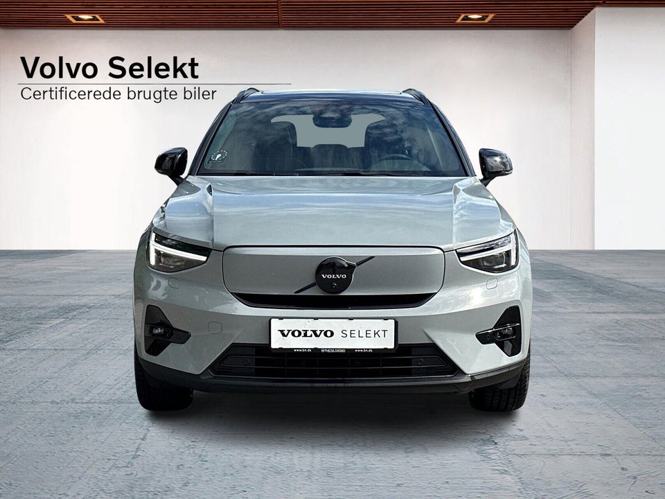 Volvo EX40 Extended Range Black Edition Excess 5d
