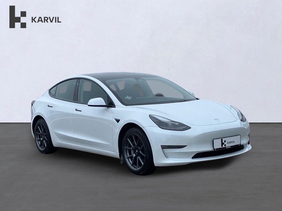 Tesla Model 3 Long Range AWD 4d