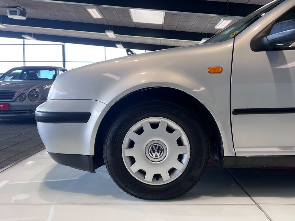 VW Golf IV 1,6 Comfortline aut. 5d