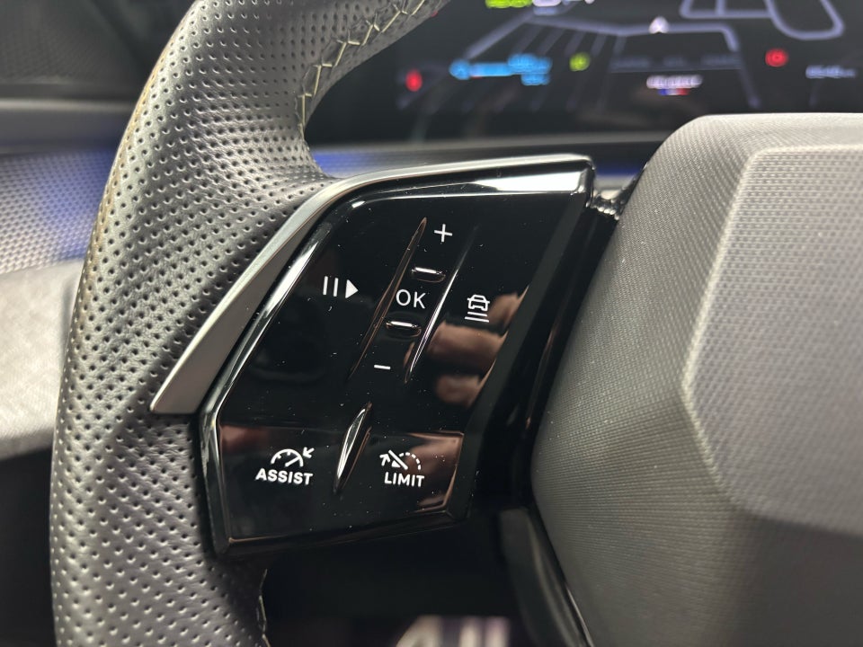 Peugeot e-5008 77 GT 7prs 5d