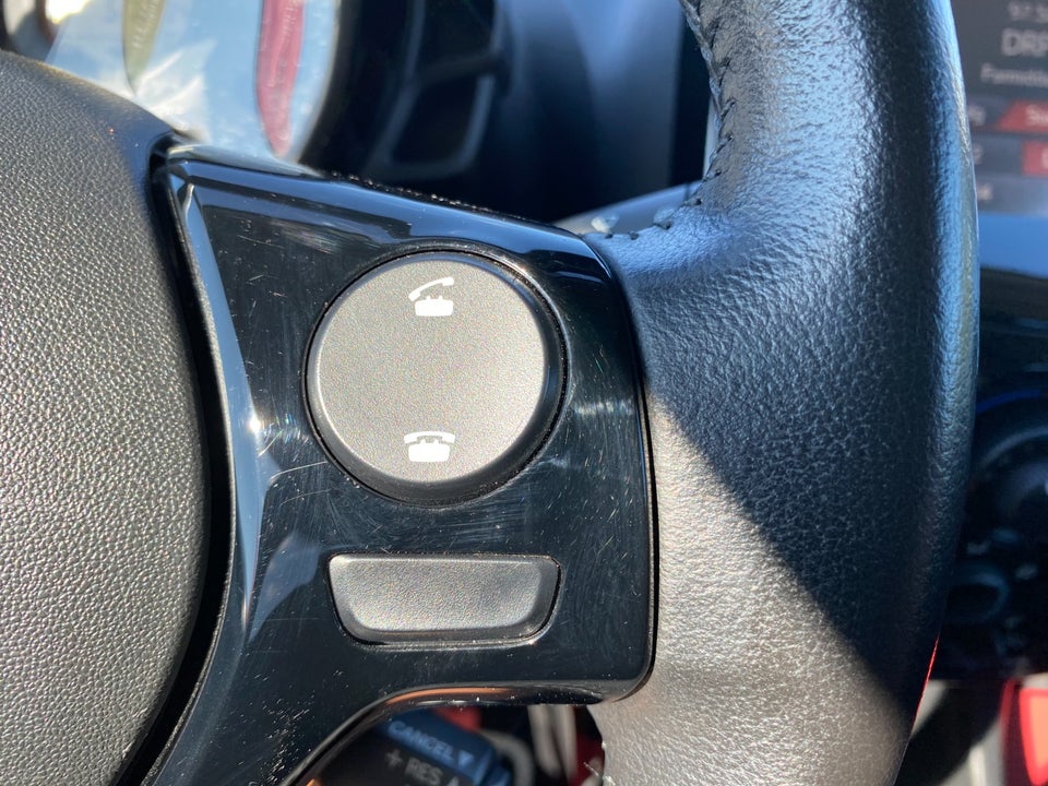 Toyota Aygo 1,0 VVT-i x-cellence 5d
