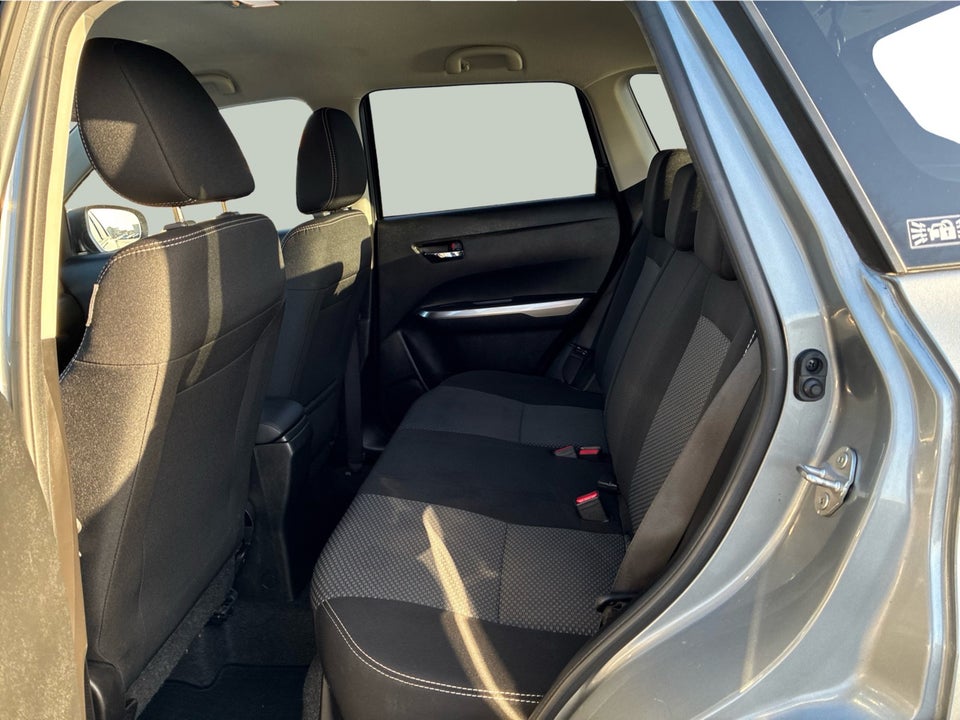 Suzuki Vitara 1,4 mHybrid Active 5d