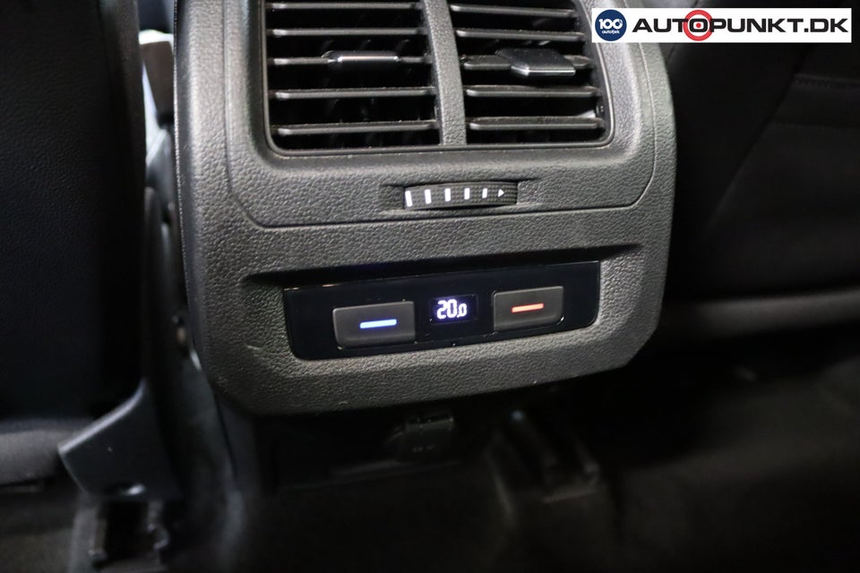 VW Touran 1,6 TDi 115 Comfortline Connect DSG 7prs 5d