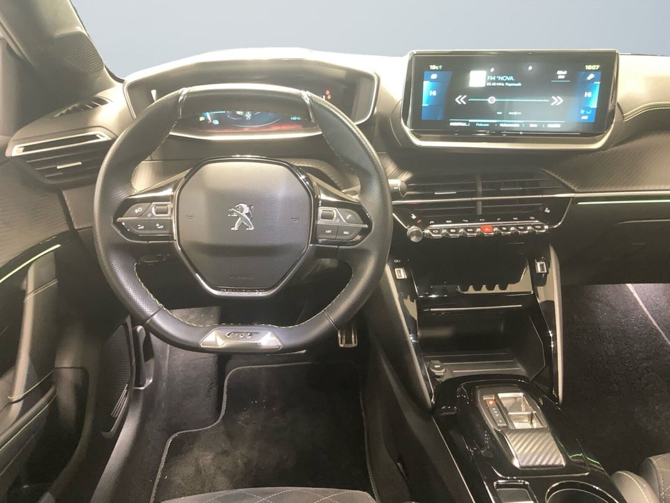 Peugeot e-208 50 GT Pack 5d
