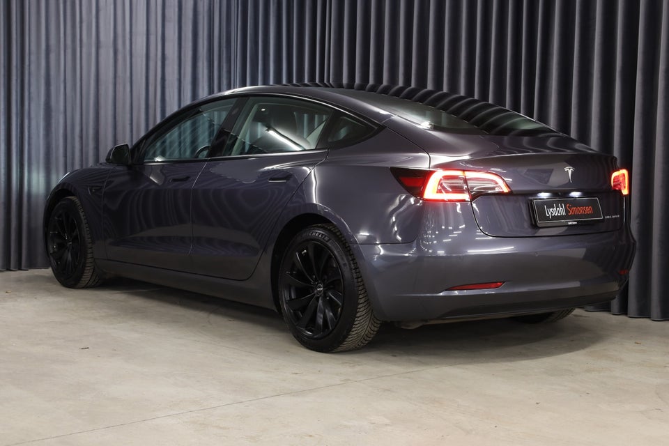 Tesla Model 3 Long Range AWD 4d