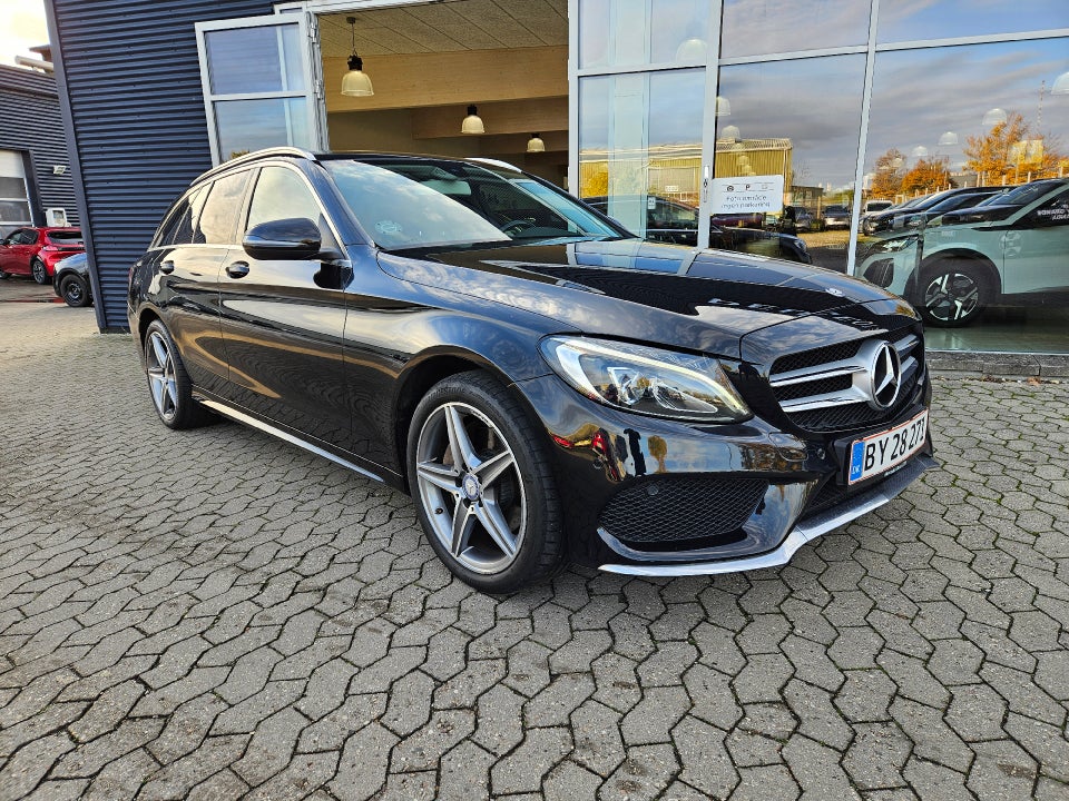 Mercedes C220 d 2,2 AMG Line stc. aut. 5d