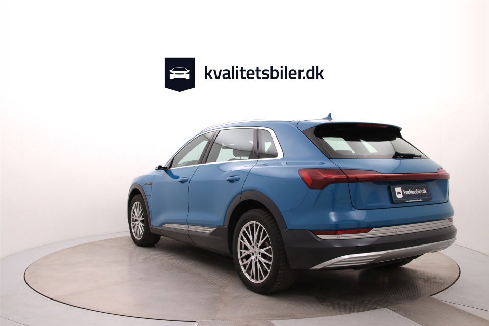 Audi e-tron 55 quattro 5d