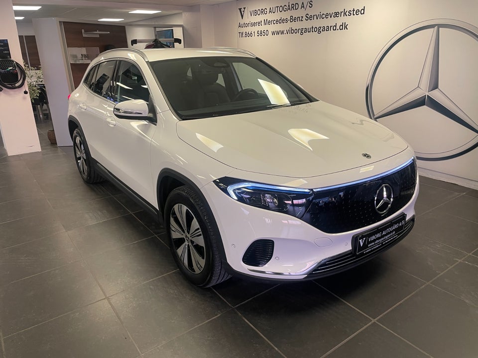 Mercedes EQA300 Progressive 4Matic 5d