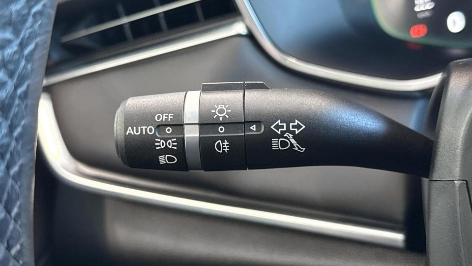 MG Marvel R Performance 5d