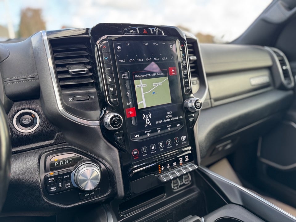 Dodge RAM 1500 5,7 V8 Laramie Crew Cab aut. 4x4 4d