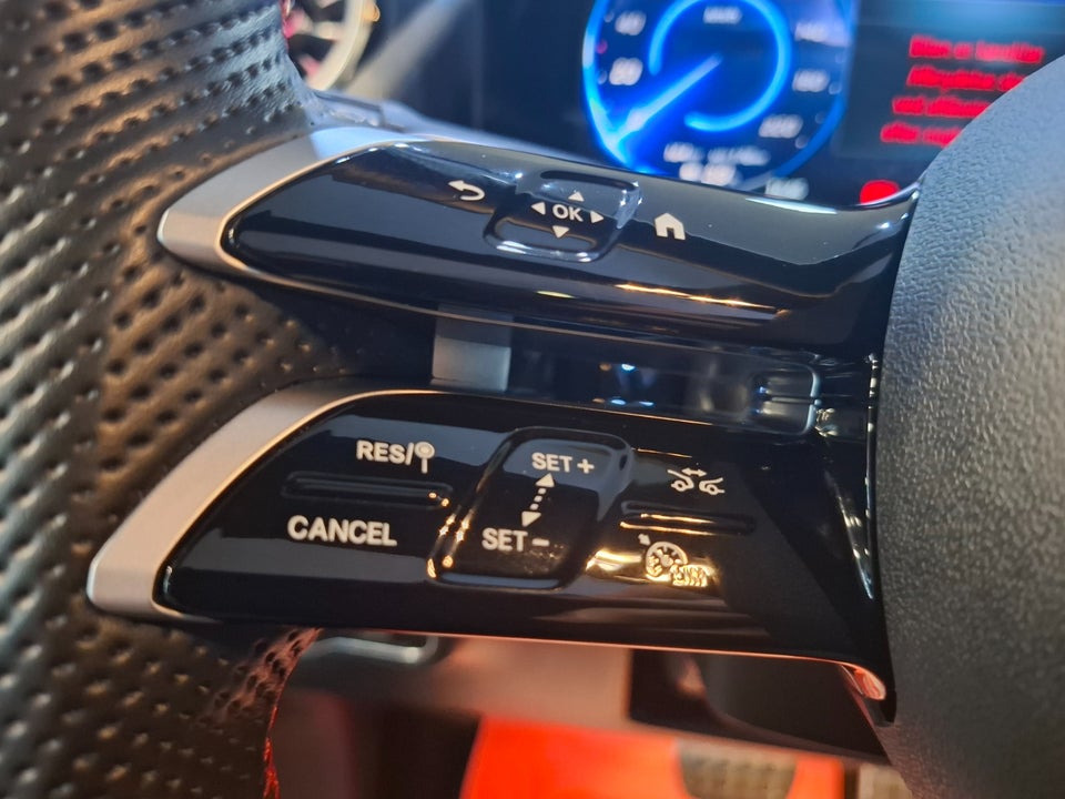 Mercedes EQA350 AMG Line 4Matic 5d