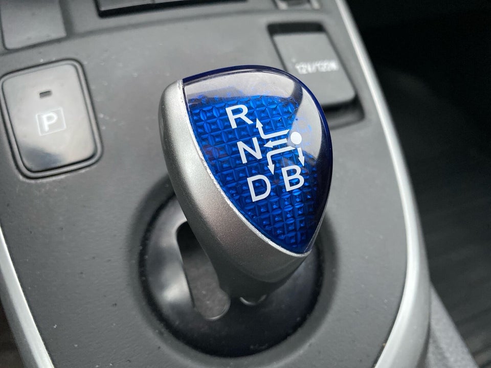 Toyota Auris 1,8 Hybrid H2 Premium CVT 5d