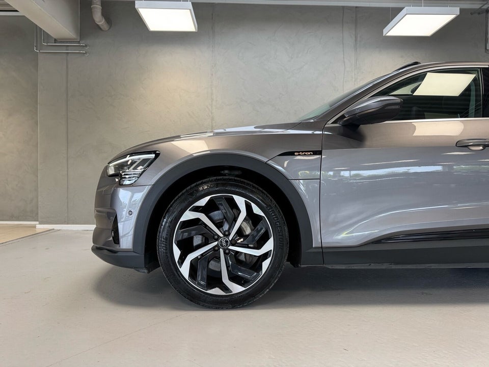 Audi e-tron 50 quattro 5d