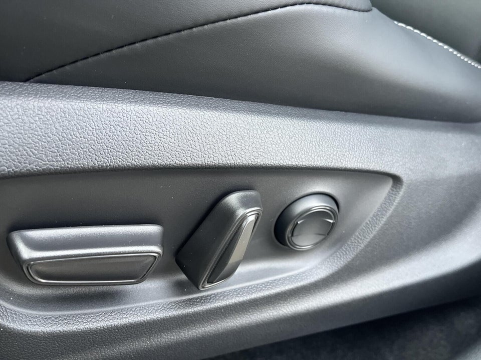 Toyota bZ4X 73 Executive 5d