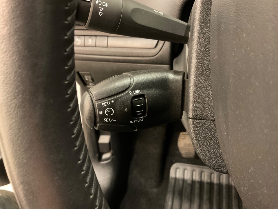 Peugeot 208 1,2 VTi 82 Active 5d