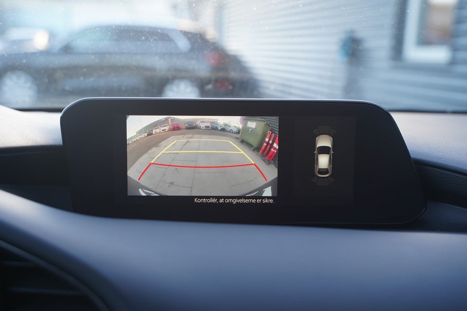 Mazda 3 2,0 e-SkyActiv-G 150 Cosmo aut. 4d