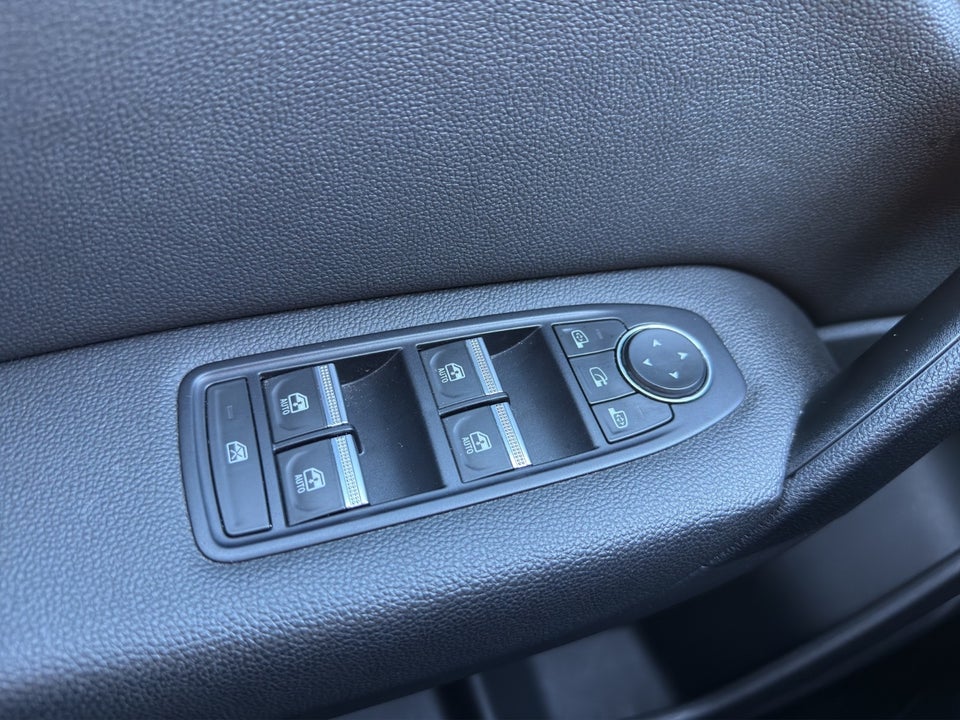 Renault Captur 1,6 E-Tech Intens 5d