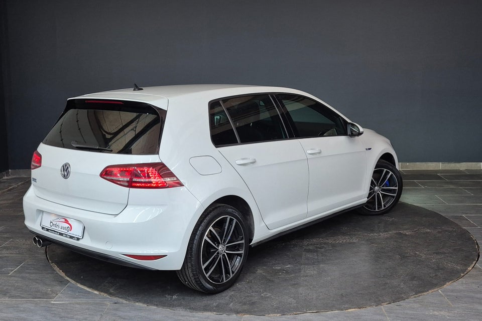VW Golf VII 1,4 GTE DSG 5d