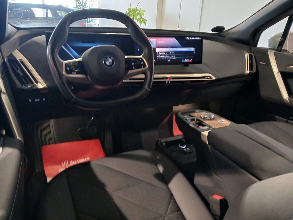 BMW iX xDrive40 Fully Charged 5d