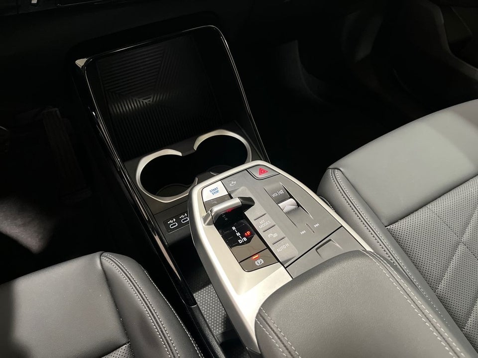 BMW iX1 xDrive30 X-Line 5d