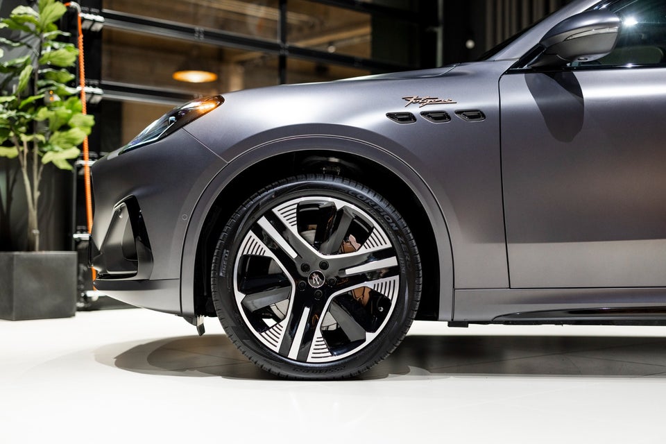 Maserati Grecale Folgore 5d