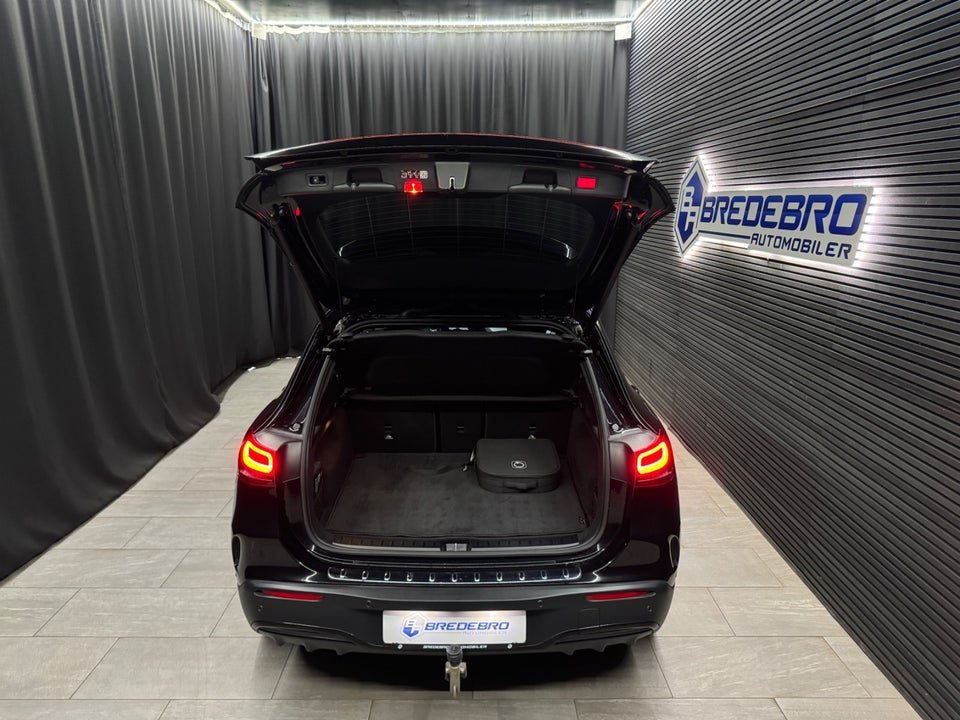 Mercedes EQA350 AMG Line 4Matic 5d