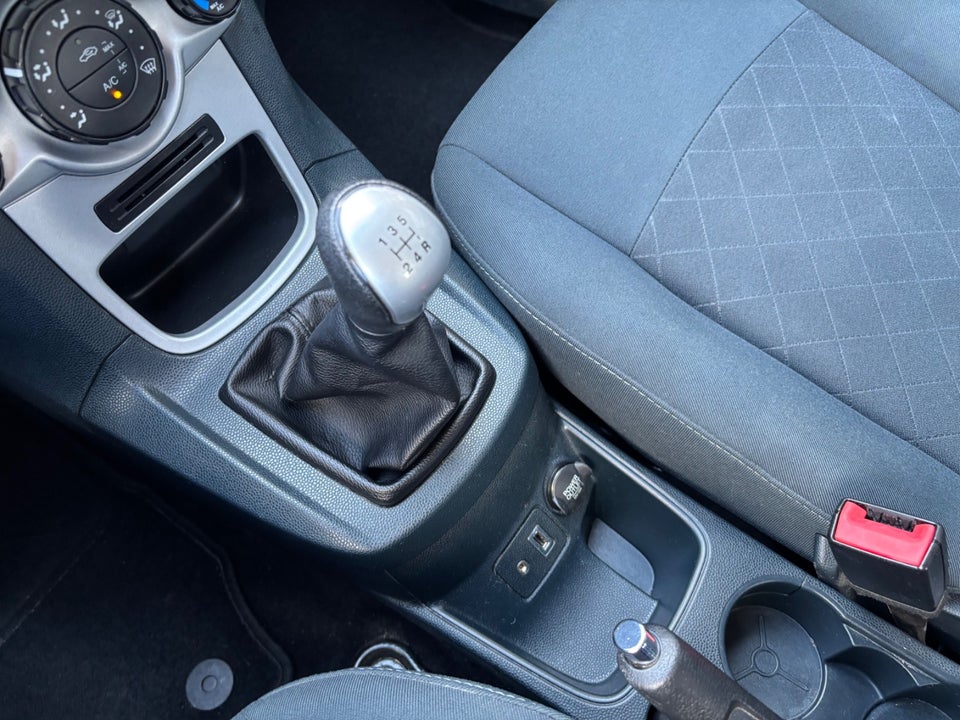 Ford Fiesta 1,25 60 Titanium 5d