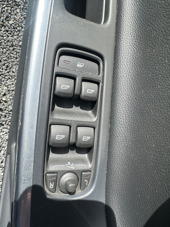 Volvo V60 2,0 D3 150 Momentum 5d