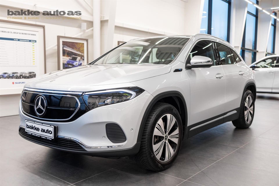 Mercedes EQA300 Progressive 4Matic 5d