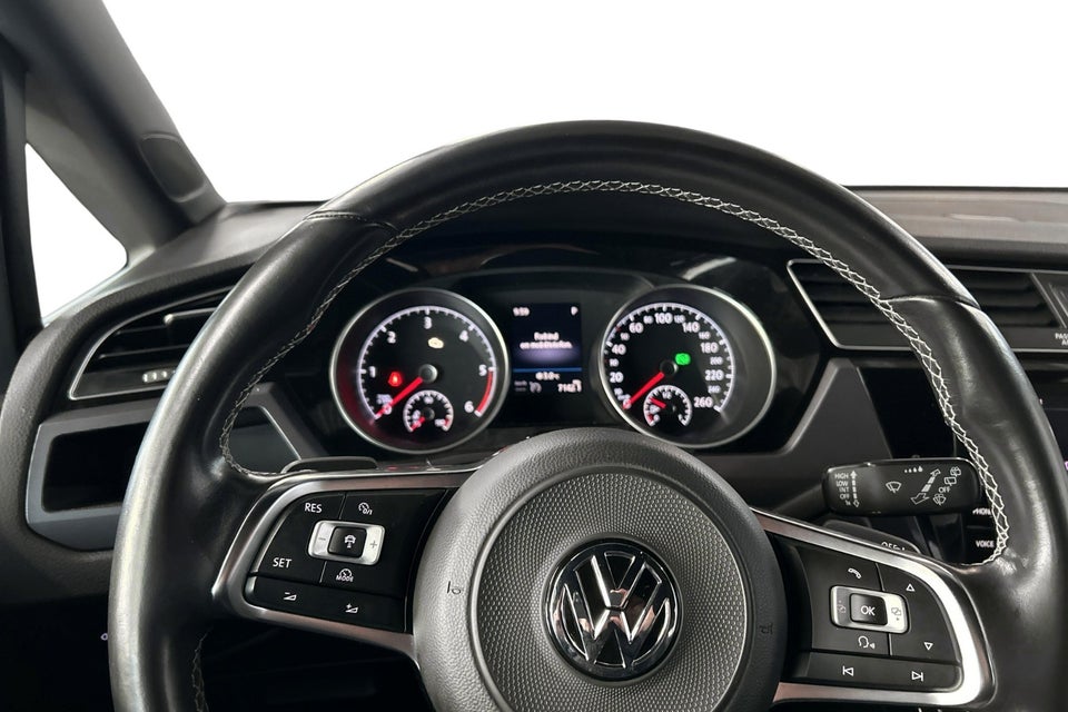 VW Touran 2,0 TDi 150 R-line DSG 7prs 5d