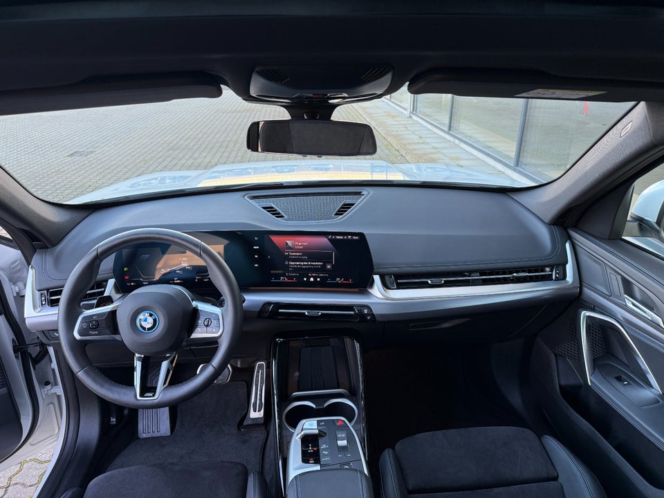 BMW iX1 eDrive20 M-Sport 5d