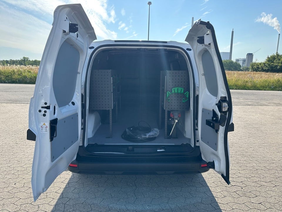 Renault Kangoo E-Tech L2 Van