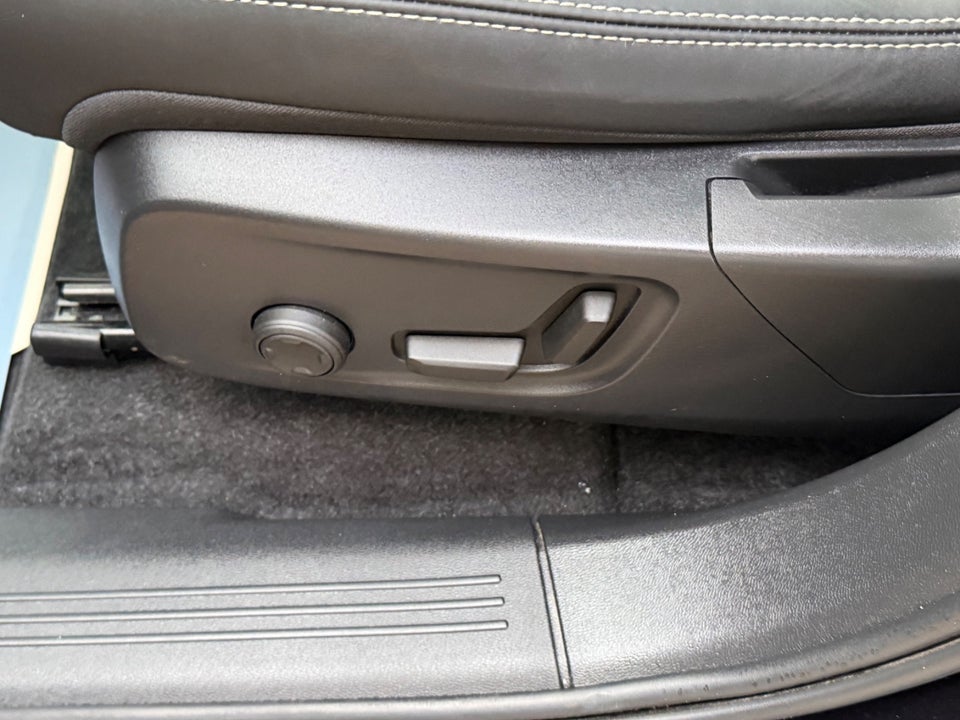 Volvo XC40 P6 ReCharge Ultimate 5d
