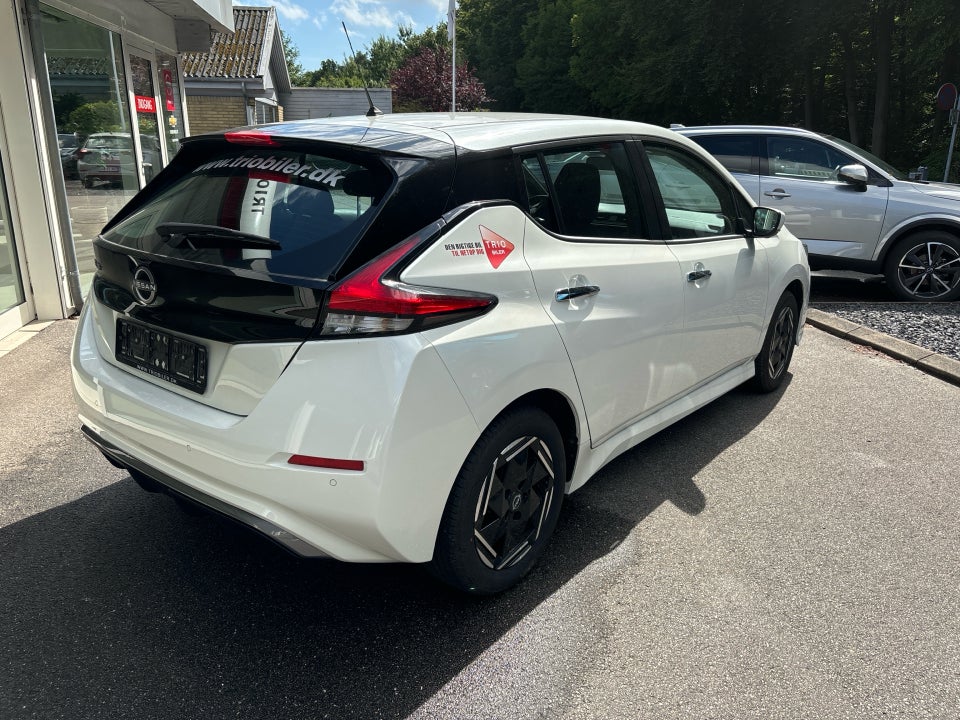Nissan Leaf 39 Acenta 5d