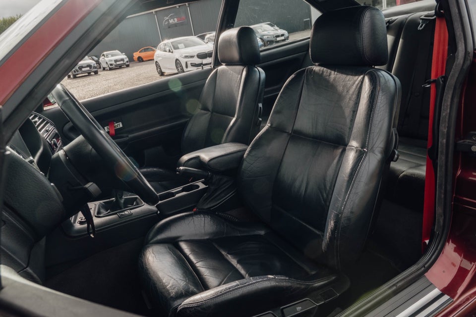 BMW 320i 2,0 Coupé 2d