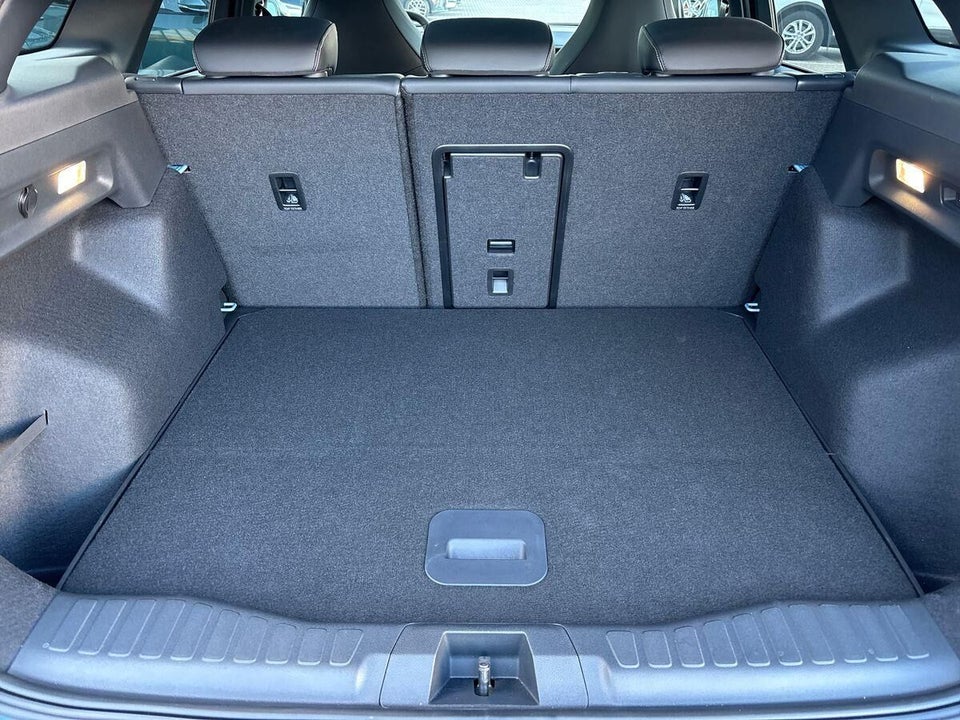 Ford Explorer 77 Premium Extended Range 5d