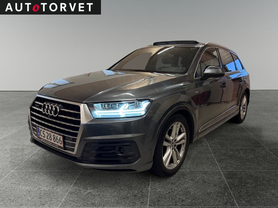 Audi Q7 3,0 TDi 272 S-line quattro Tiptr. 7prs 5d