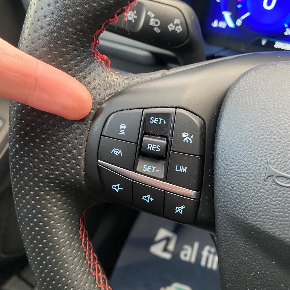 Ford Kuga 2,5 PHEV ST-Line CVT 5d