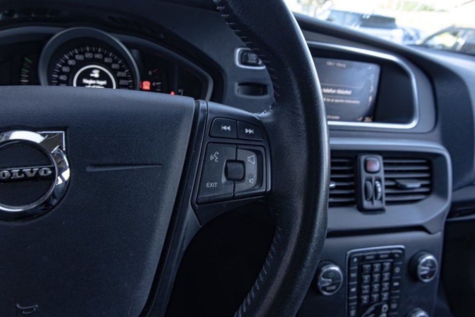 Volvo V40 2,0 D2 120 Kinetic 5d