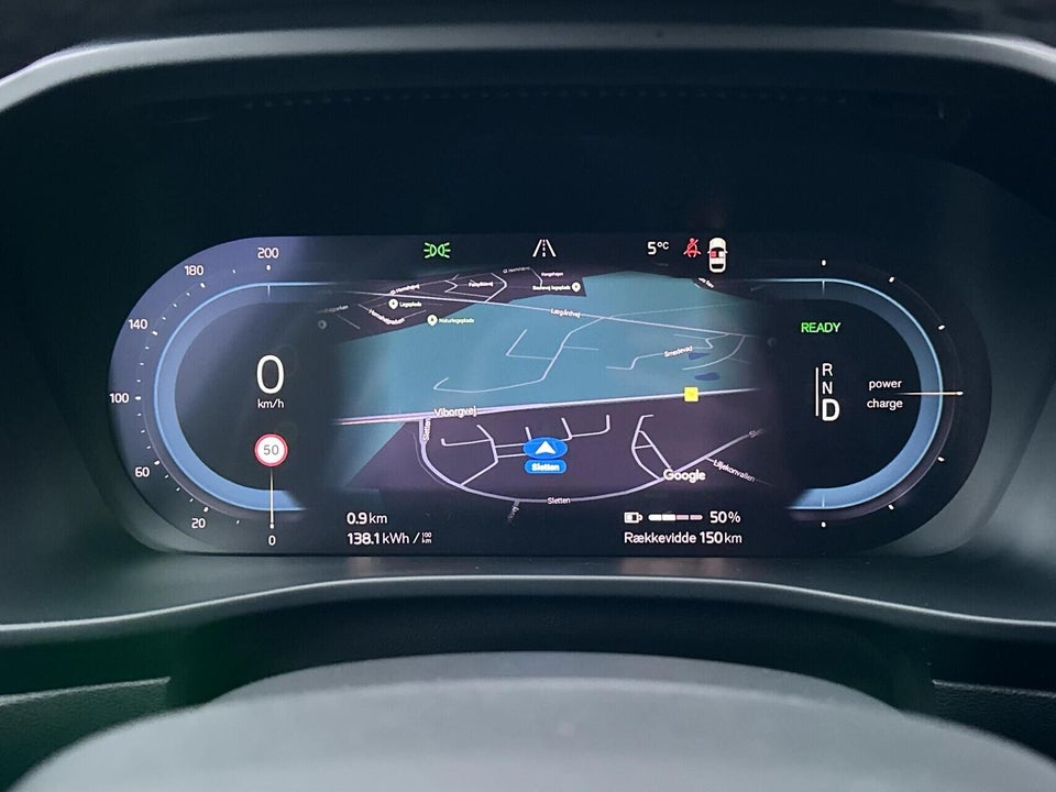 Volvo XC40 ReCharge Twin Plus 5d