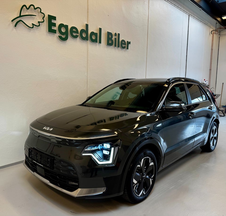 Kia Niro 64 EV Premium 5d
