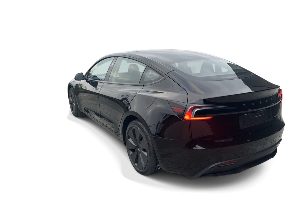 Tesla Model 3 Long Range AWD 4d