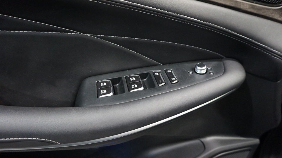 Navor E5 1,5 PHEV Rock 5d
