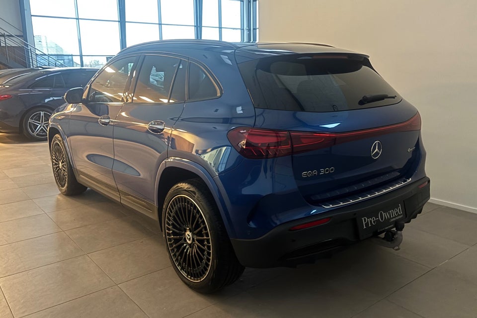 Mercedes EQA300 AMG Line 4Matic 5d