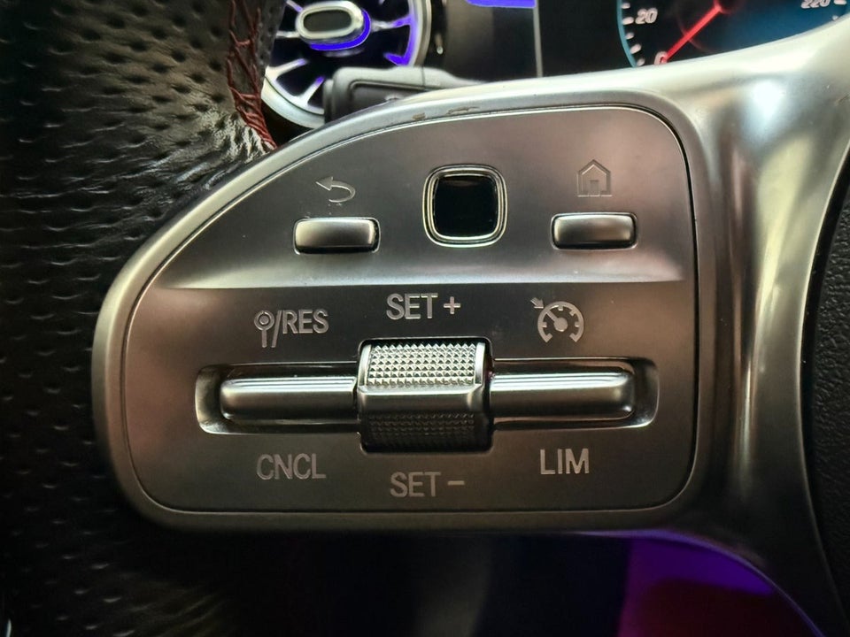 Mercedes A220 2,0 AMG Line aut. 4Matic 5d