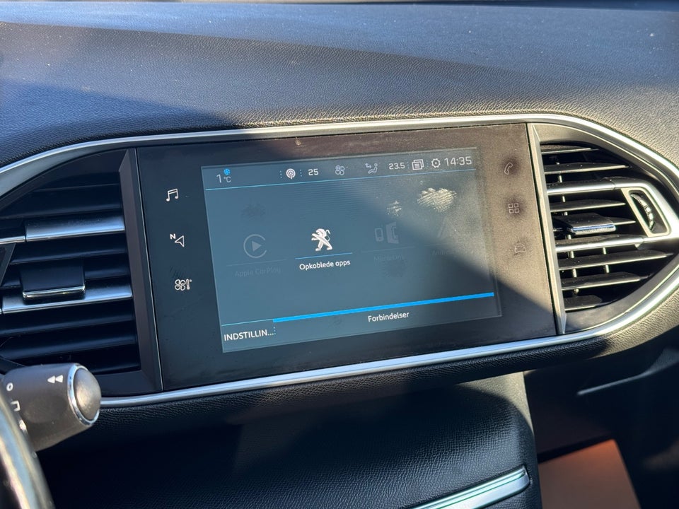 Peugeot 308 1,6 BlueHDi 120 Allure Sky SW 5d