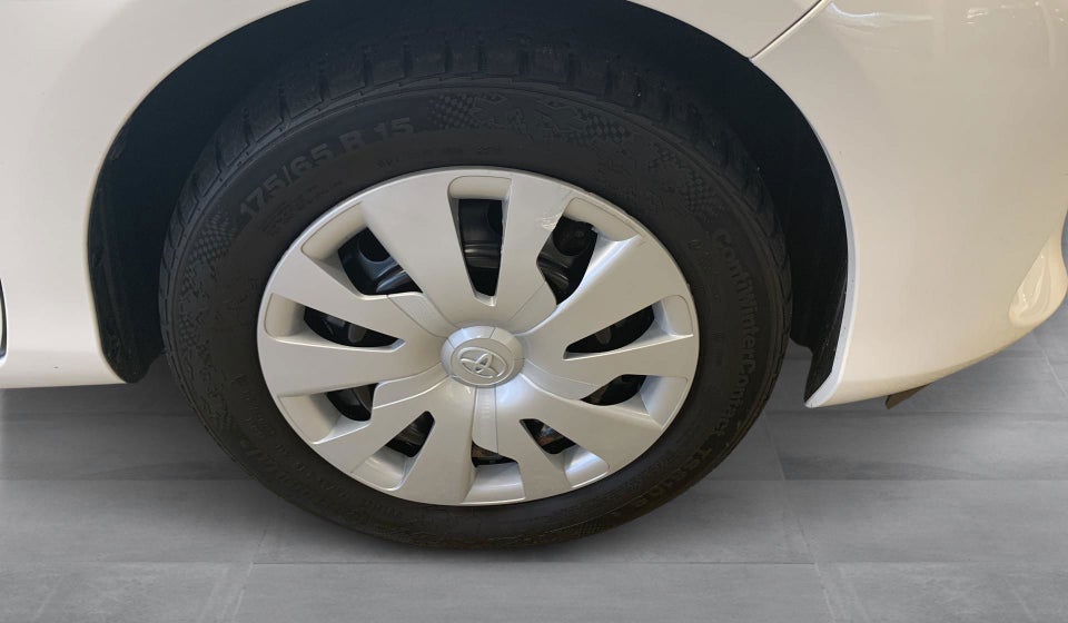 Toyota Yaris 1,5 Hybrid H2 e-CVT 5d