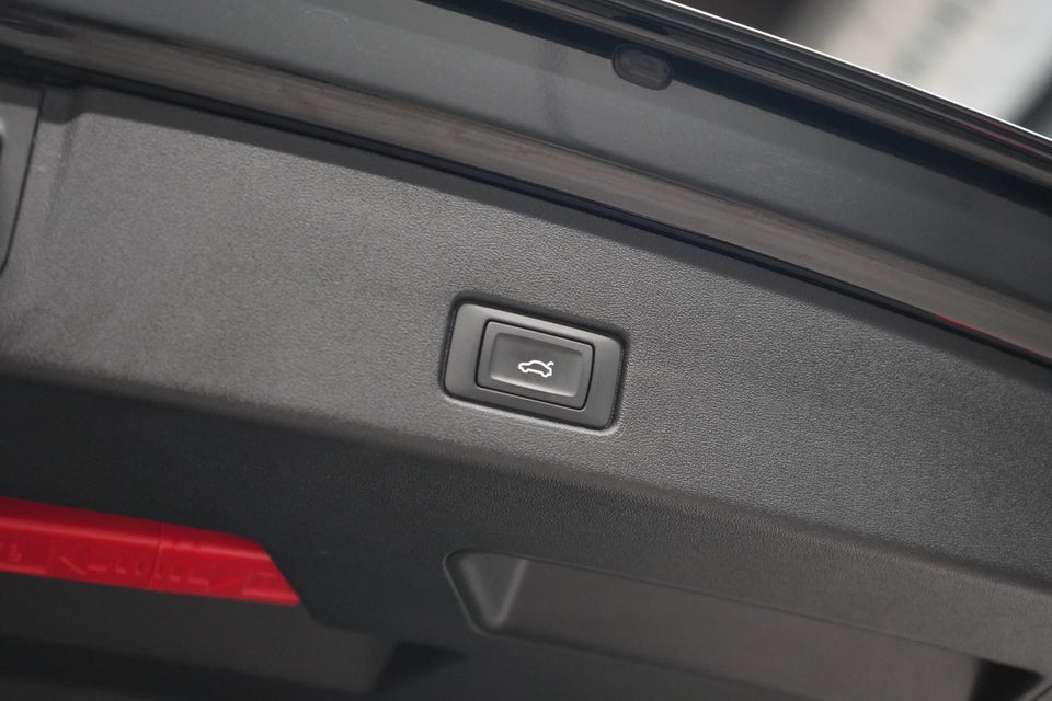 Audi Q4 e-tron 45 S-line 5d