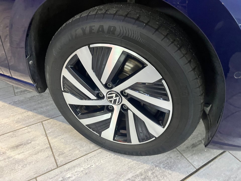 VW Golf VIII 1,4 eHybrid DSG 5d