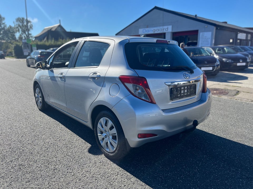 Toyota Yaris 1,0 VVT-i T2 Touch 5d